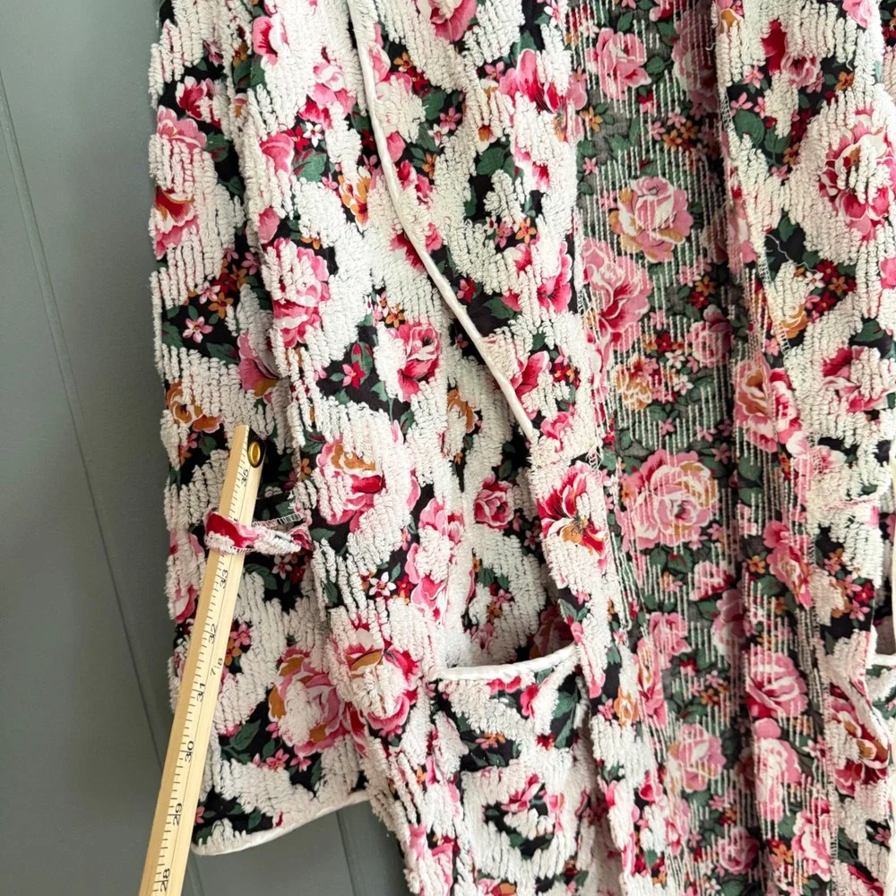 Vtg Stan Herman Herbcraft Chenille Floral Robe Housecoat Pink Rose Cottagecore